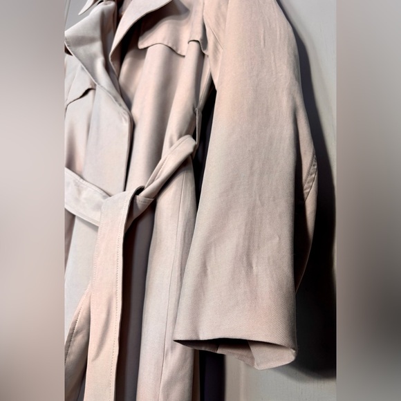 COLE HAAN Stone Trench Coat w/Belt - Picture 9 of 10